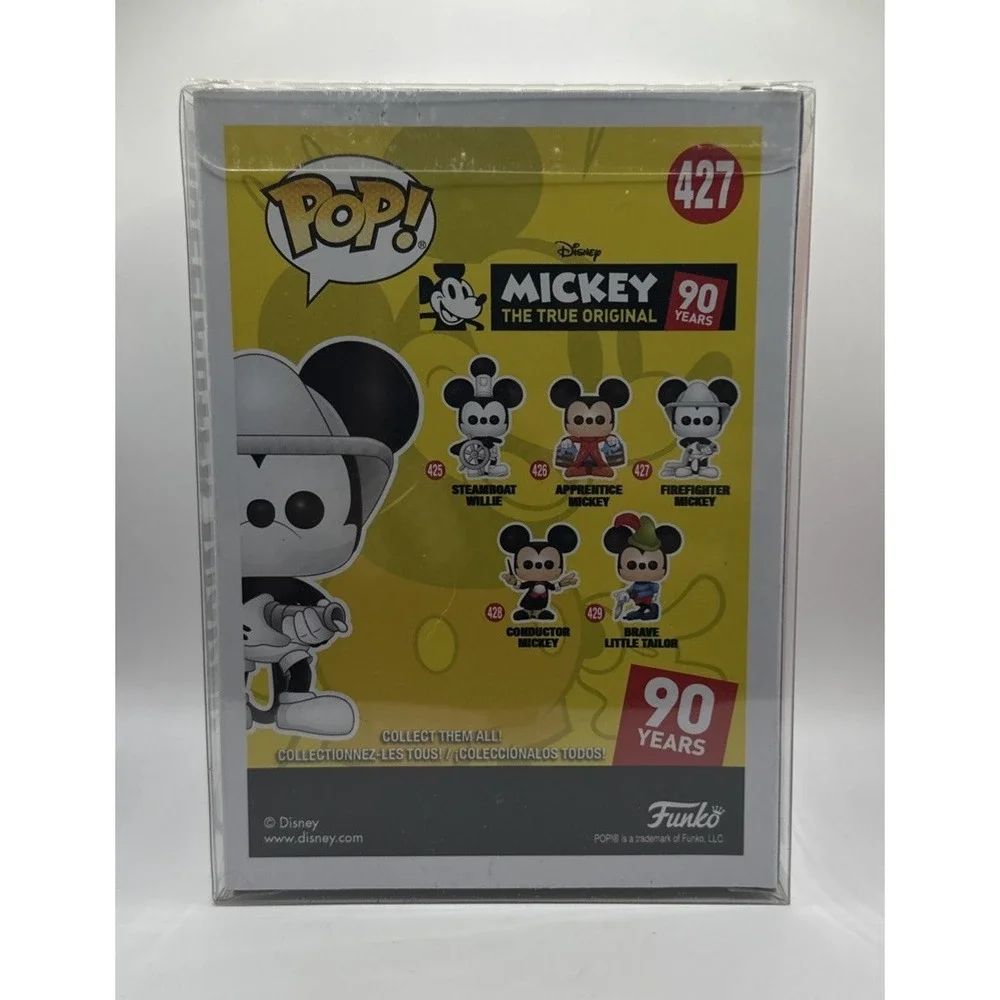 Firefighter Mickey Disney 90 Years The True Original Funko Pop #427 in Protector